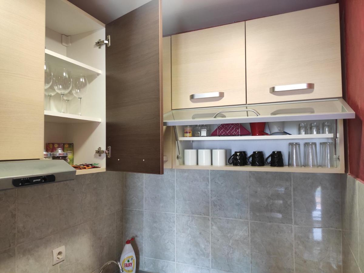 Modern Cozy Apartment Ni Eksteriør billede